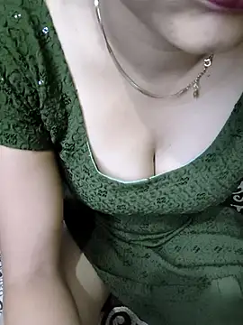 kaveerpooja947 online show from March 2026 04:46:01 PM