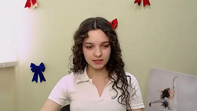  SusieSu  online show from February 2025 10:45:01 AM