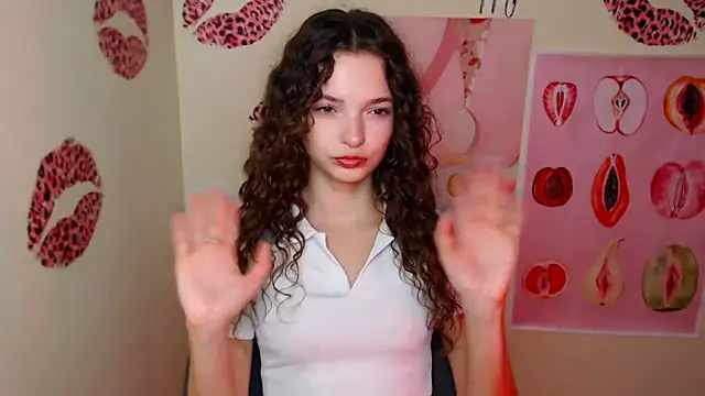  SusieSu  online show from September 2025 06:24:01 AM