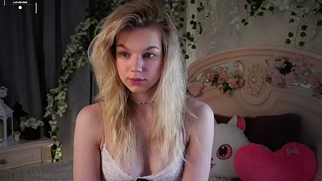 EdlinAlliston online show from November 2025 02:18:01 PM