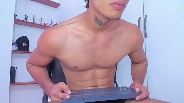 Snapshot of Jonryder_ chatting on December 2025 04:12:02 PM Jonryder online show from December 2025 04:12:02 PM