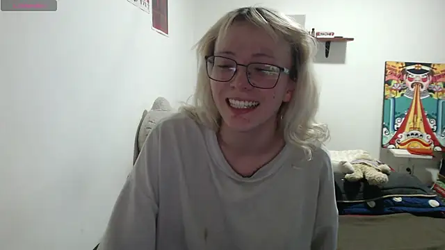 Snapshot of Cloe_five chatting on May 2026 12:15:01 AM Cloe five online show from May 2026 12:15:01 AM