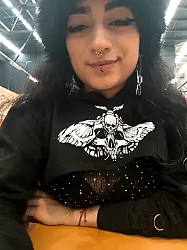 Snapshot of Lila_Desiree chatting on September 2025 09:38:01 PM Lila Desiree online show from September 2025 09:38:01 PM