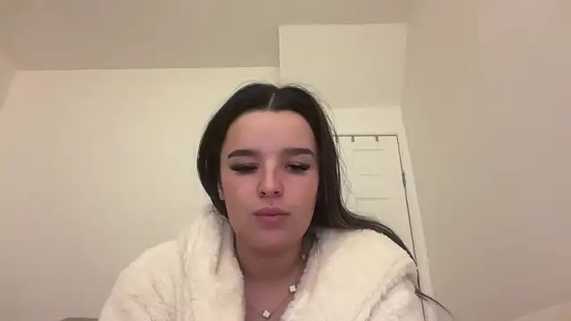 Snapshot of maisiesmithx chatting on January 2025 10:22:01 PM maisiesmithx online show from January 2025 10:22:01 PM