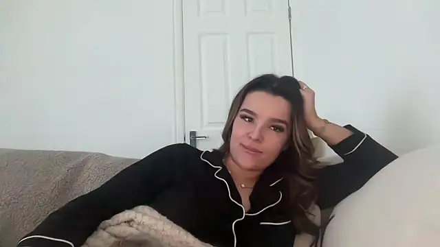 Snapshot of maisiesmithx chatting on February 2025 04:00:02 PM maisiesmithx online show from February 2025 04:00:02 PM