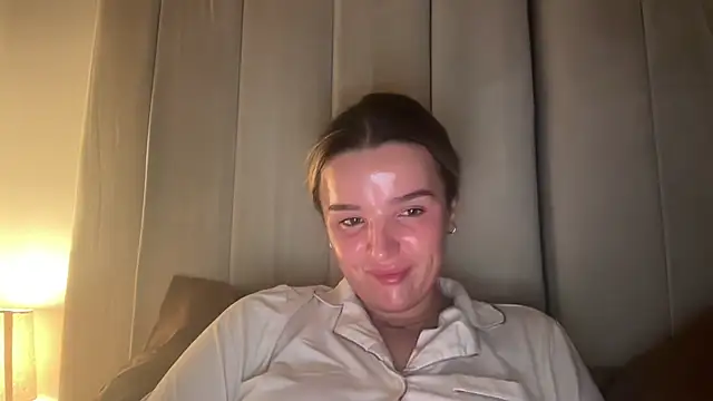 Snapshot of maisiesmithx chatting on August 2026 11:17:02 PM maisiesmithx online show from August 2026 11:17:02 PM