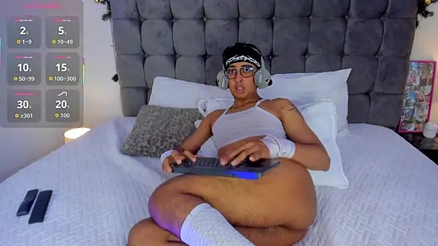 Snapshot of Dark_hairy_ chatting on January 2026 02:10:01 PM Dark hairy online show from January 2026 02:10:01 PM