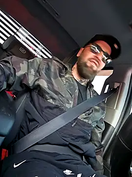 Beardedtattood online show from September 2025 11:22:02 AM