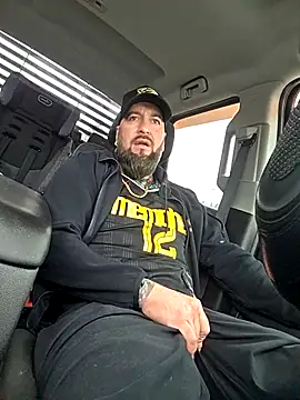 Beardedtattood online show from April 2026 01:23:01 PM