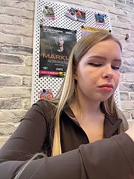 mur girl online show from October 2025 09:43:01 AM