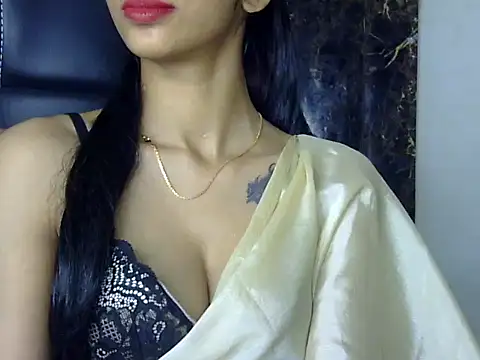 MAAYRA 09 online show from February 2025 02:54:02 PM