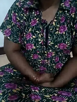 Snapshot of MaaliiiPonuTamil chatting on March 2025 01:04:02 AM MaaliiiPonuTamil online show from March 2025 01:04:02 AM