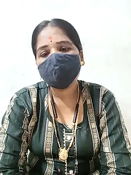 Snapshot of MaaliiiPonuTamil chatting on March 2025 05:39:02 PM MaaliiiPonuTamil online show from March 2025 05:39:02 PM