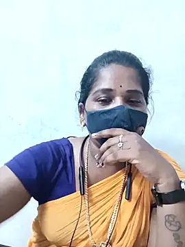 Snapshot of MaaliiiPonuTamil chatting on March 2025 08:08:01 PM MaaliiiPonuTamil online show from March 2025 08:08:01 PM