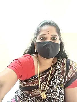 Snapshot of MaaliiiPonuTamil chatting on March 2025 10:49:02 AM MaaliiiPonuTamil online show from March 2025 10:49:02 AM