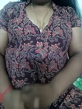 Snapshot of MaaliiiPonuTamil chatting on September 2025 05:14:01 PM MaaliiiPonuTamil online show from September 2025 05:14:01 PM