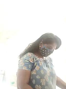 Snapshot of MaaliiiPonuTamil chatting on September 2025 05:12:01 AM MaaliiiPonuTamil online show from September 2025 05:12:01 AM