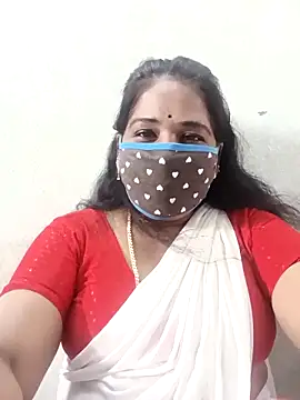 Snapshot of MaaliiiPonuTamil chatting on September 2025 12:21:02 PM MaaliiiPonuTamil online show from September 2025 12:21:02 PM