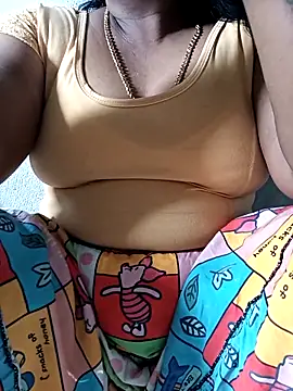 Snapshot of MaaliiiPonuTamil chatting on September 2025 09:47:02 AM MaaliiiPonuTamil online show from September 2025 09:47:02 AM