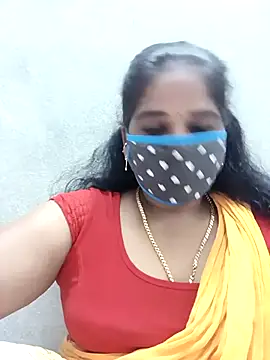 Snapshot of MaaliiiPonuTamil chatting on October 2025 01:44:01 PM MaaliiiPonuTamil online show from October 2025 01:44:01 PM