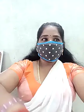 Snapshot of MaaliiiPonuTamil chatting on October 2025 01:17:02 AM MaaliiiPonuTamil online show from October 2025 01:17:02 AM