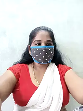 Snapshot of MaaliiiPonuTamil chatting on October 2025 01:39:02 AM MaaliiiPonuTamil online show from October 2025 01:39:02 AM