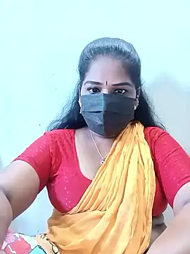 Snapshot of MaaliiiPonuTamil chatting on November 2025 01:40:02 AM MaaliiiPonuTamil online show from November 2025 01:40:02 AM