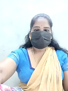 Snapshot of MaaliiiPonuTamil chatting on November 2025 01:22:01 PM MaaliiiPonuTamil online show from November 2025 01:22:01 PM