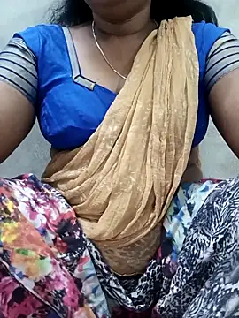 Snapshot of MaaliiiPonuTamil chatting on February 2026 02:30:01 AM MaaliiiPonuTamil online show from February 2026 02:30:01 AM