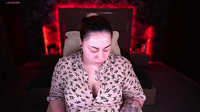 Kittywakee online show from January 2025 07:14:01 AM