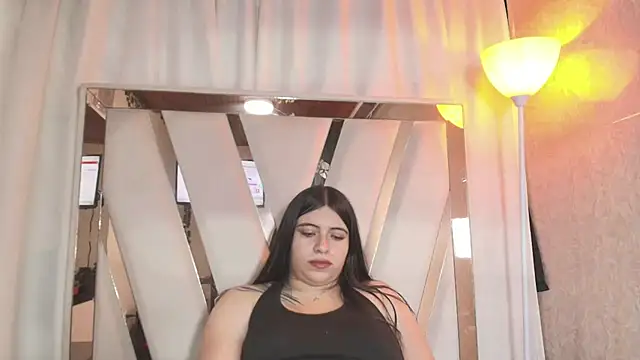 Naia x online show from April 2026 01:41:01 PM