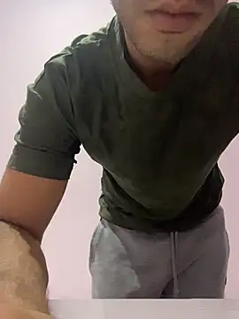 Snapshot of diege72 chatting on November 2025 10:30:01 PM diege72 online show from November 2025 10:30:01 PM