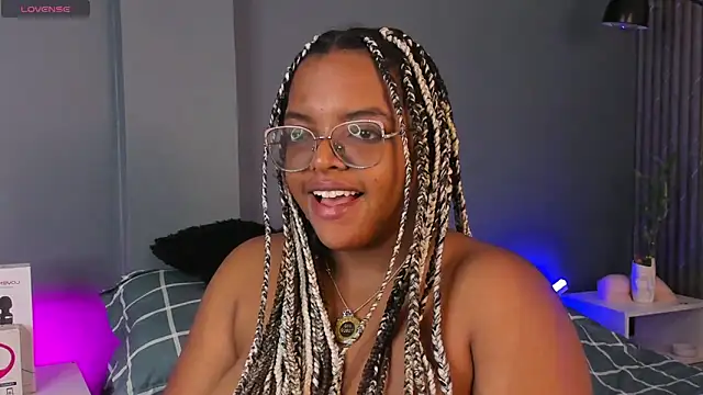 conielaurenth online show from February 2025 12:17:02 AM