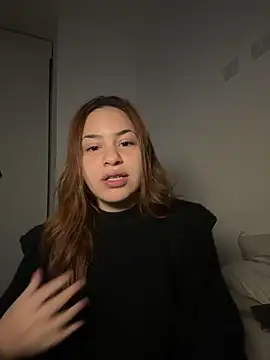 AgnesCampp online show from September 2025 12:14:01 AM