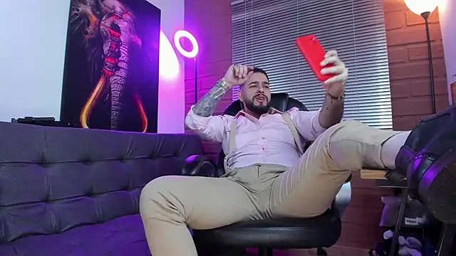 Ethan Castellano online show from January 2025 11:16:01 PM