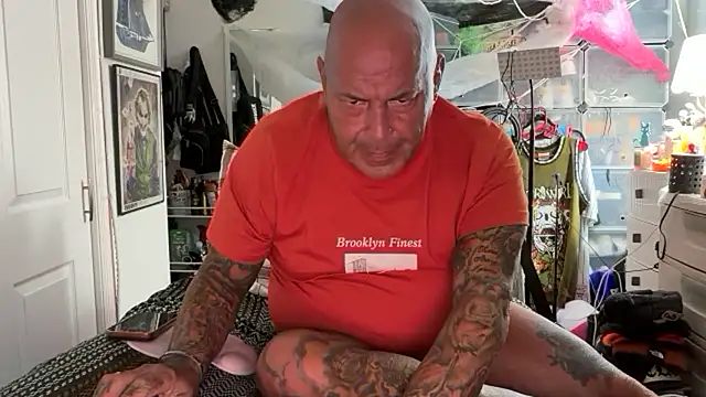 joeytatts66 online show from September 2025 01:22:01 AM