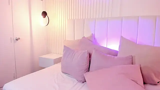 natali henao online show from March 2025 11:32:02 PM