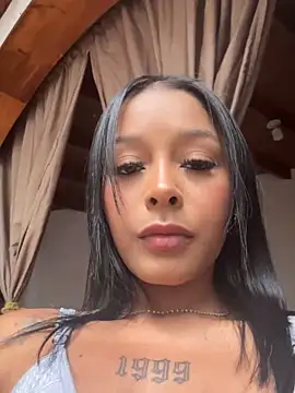 natali henao online show from November 2025 08:41:01 PM