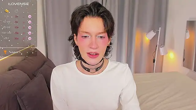 Snapshot of Kolette_Gray chatting on March 2025 10:30:02 AM Kolette Gray online show from March 2025 10:30:02 AM