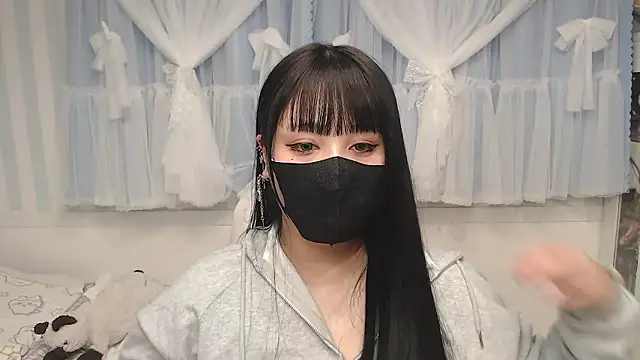 Snapshot of yua0727 chatting on May 2026 02:01:02 PM yua0727 online show from May 2026 02:01:02 PM