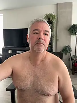 aarosteev2 online show from March 2026 03:40:01 PM