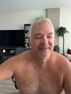 aarosteev2 online show from April 2026 12:41:01 PM