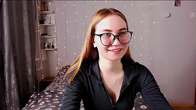 Snapshot of Miya_Mark chatting on December 2024 03:55:01 PM Miya Mark online show from December 2024 03:55:01 PM