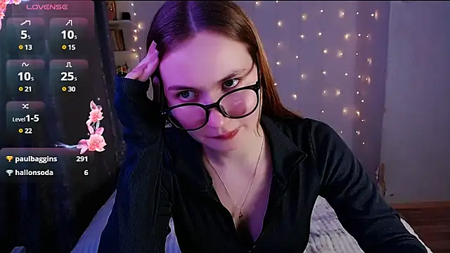 Snapshot of Miya_Mark chatting on February 2025 04:53:01 PM Miya Mark online show from February 2025 04:53:01 PM