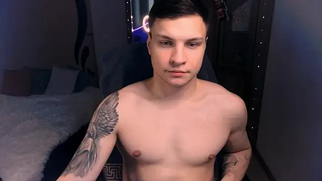 Snapshot of handsome_guy01 chatting on December 2024 09:35:01 PM handsome guy01 online show from December 2024 09:35:01 PM