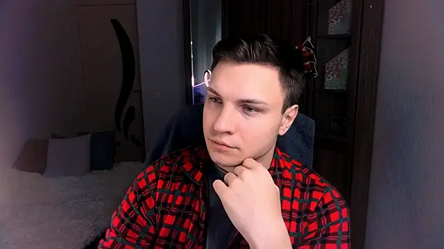 Snapshot of handsome_guy01 chatting on December 2024 11:25:02 PM handsome guy01 online show from December 2024 11:25:02 PM