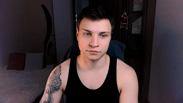 Snapshot of handsome_guy01 chatting on December 2024 07:48:01 AM handsome guy01 online show from December 2024 07:48:01 AM