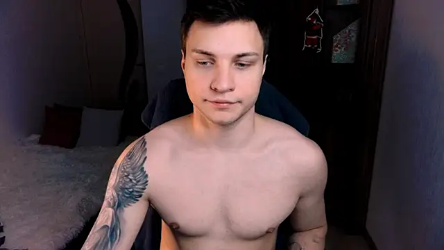 Snapshot of handsome_guy01 chatting on December 2024 04:42:02 AM handsome guy01 online show from December 2024 04:42:02 AM