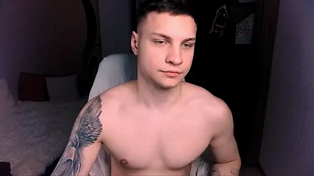 Snapshot of handsome_guy01 chatting on December 2024 12:47:01 AM handsome guy01 online show from December 2024 12:47:01 AM