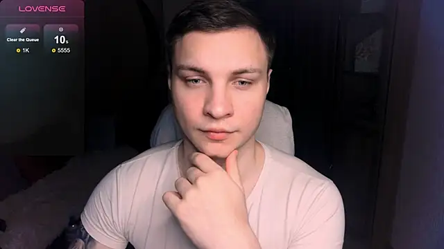 Snapshot of handsome_guy01 chatting on January 2025 10:30:02 PM handsome guy01 online show from January 2025 10:30:02 PM